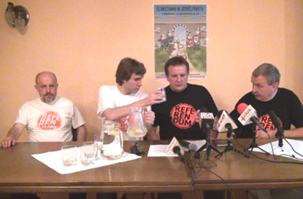 Referendyści znają prawo lepiej niż komisarz wyborczy? okr referendysci430