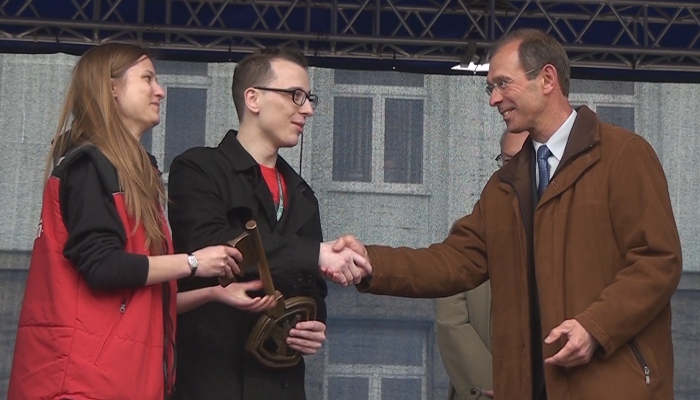 Prezydent przekazał studentom klucze do miasta! Igrowa zabawa trwa (TV)