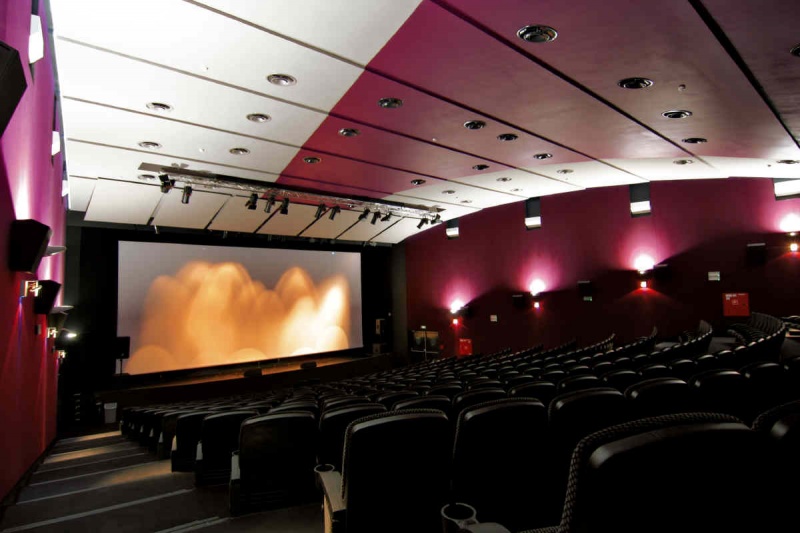 Teatr traci kino Amok. Przenoszą je do Victorii kino amok