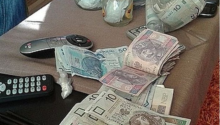 pieniadze dilerzy pieniadze dilerzy