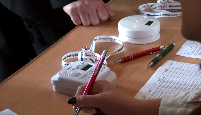 ZBM I TBS rozdaje bezpłatne czujniki czadu i gazu (TV)