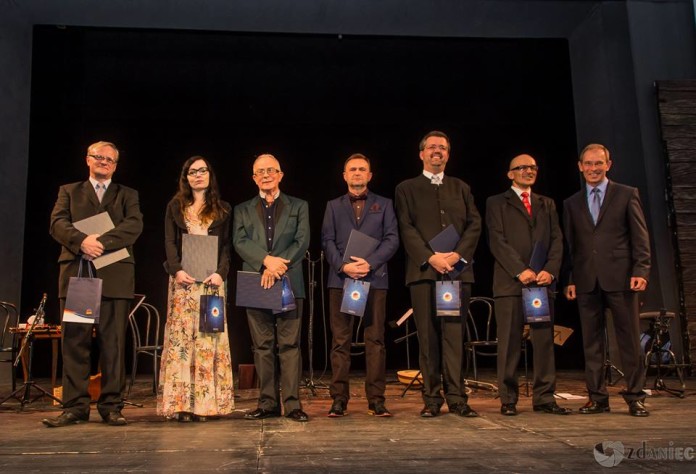 12027523 1052457858122359 6516469255639040961 n