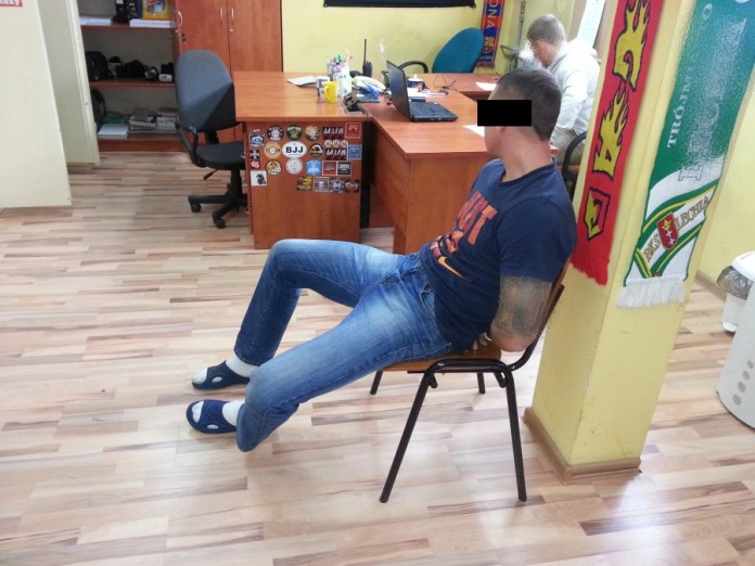 zatrzymany maczeta zatrzymany maczeta