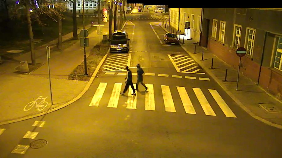 Napad na kiosk. Policja szuka dwóch mężczyzn