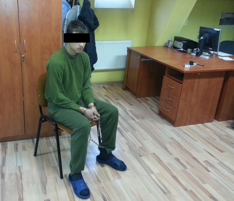 Brutalny napad na ekspedientkę. Sprawca w areszcie