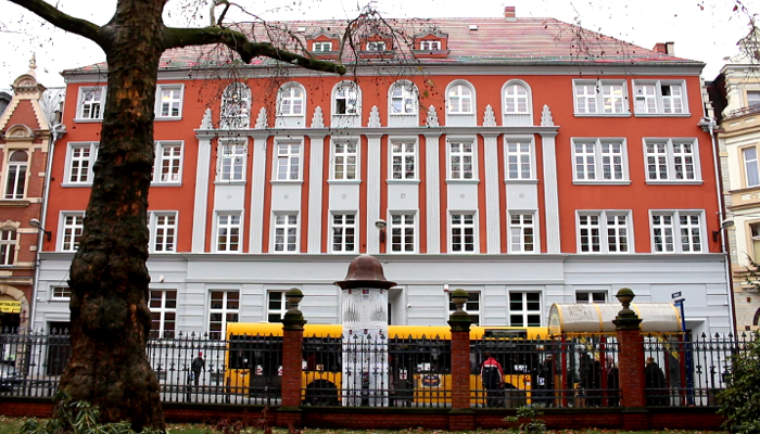 Wyremontowana kamienica zachwyca. „Taki był pierwotny kolor budynku”