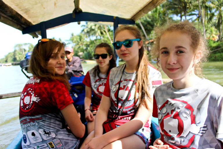 Gimnazjaliści wrócili z Indonezji. Przeczytaj relację, zobacz zdjęcia