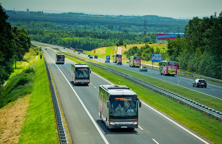 Jeszcze szybciej dojedziesz do Katowic autobusem