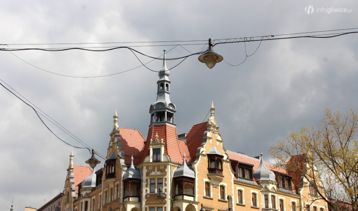 Wiszące lampy znikaja z ul. Zwyciestwa