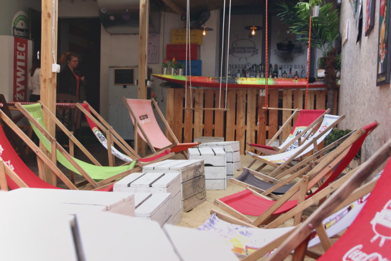 Piasek, leżaki i coctail bar. Wszystko w centrum Gliwic