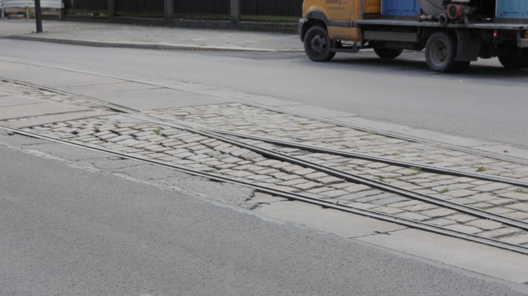 Dziś rusza demontaż torów tramwajowych i remont jezdni