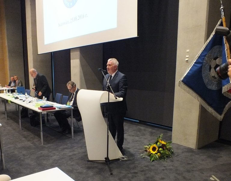 Zdzisław Kręcina przegrał. Henryk Kula prezesem ŚlZPN