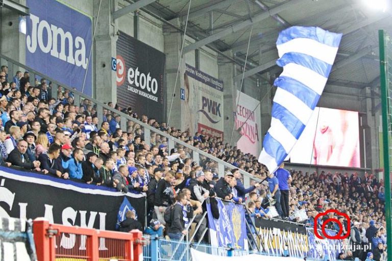 Odpalił racę na stadionie. Usłyszał wyrok