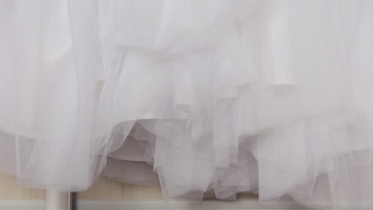 Sprzedawała suknię ślubną. Kazano jej wpłacić 500 euro