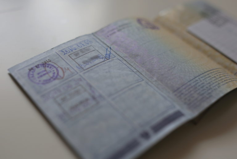 Przyjechał na przegląd samochodu, został zatrzymany. Wszystko przez pieczątkę