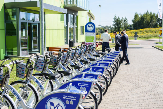 29648276696 d665f9d743 k