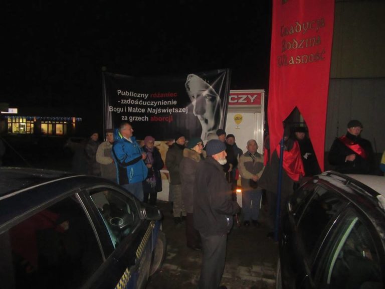 Będą modlić się i pikietować pod szpitalem. Dlaczego?