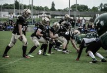 Drużyna futbolu amerykańskiego szuka nowych zawodników lions