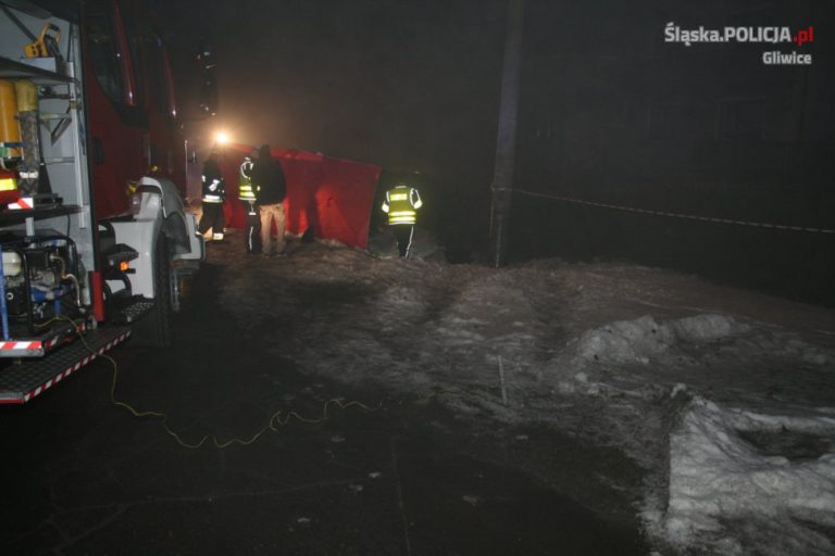 Nie żyje 25-latek. Tragiczny wpadek samochodowy