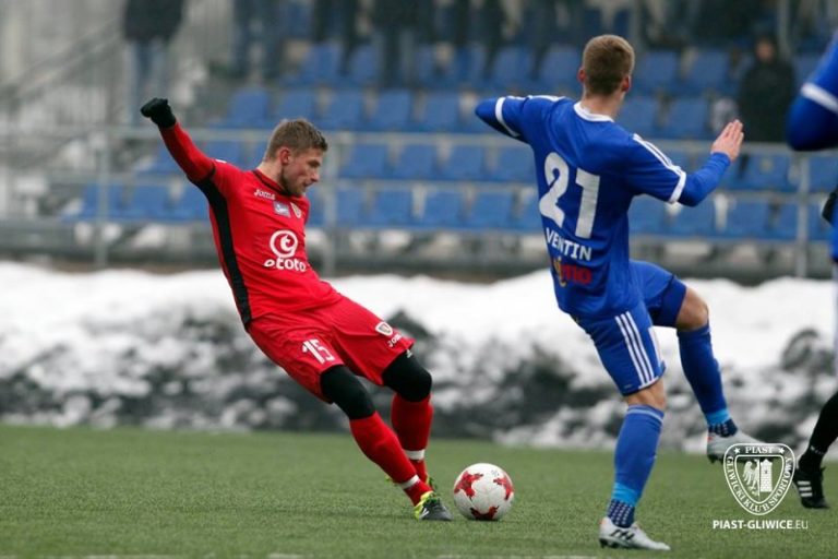 Piast Gliwice przegrywa w sparingu. Latal wystawił eksperymentalny skład