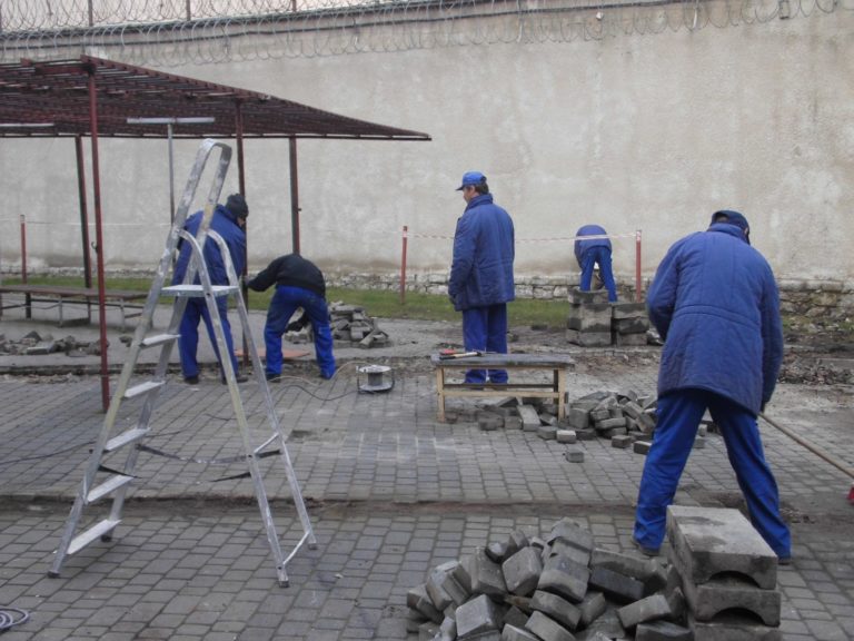 Więźniowie z Gliwic pracują. Już prawie 100 osób