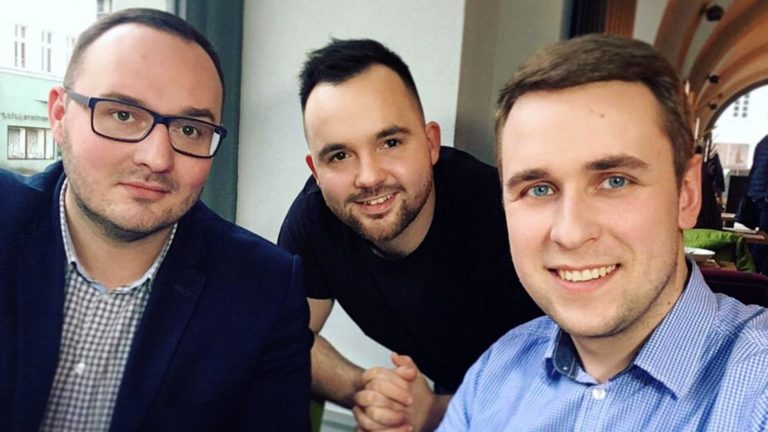 Gliwiczanin robi karierę muzyczną. MANDEE gościem programu „Po 20.00”