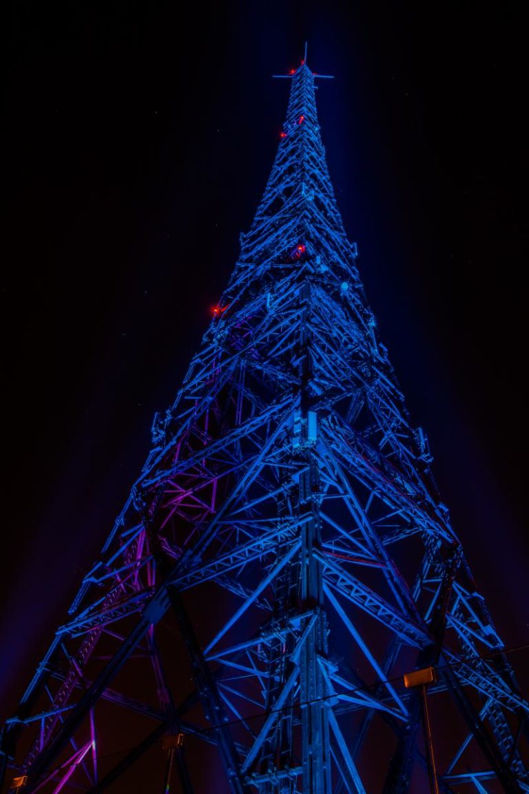 Radiostacja i Palmiarnia będą podświetlone na niebiesko. Dlaczego?