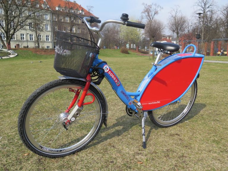 Rowery miejskie już przetestowane. We wtorek ruszają wypożyczalnie
