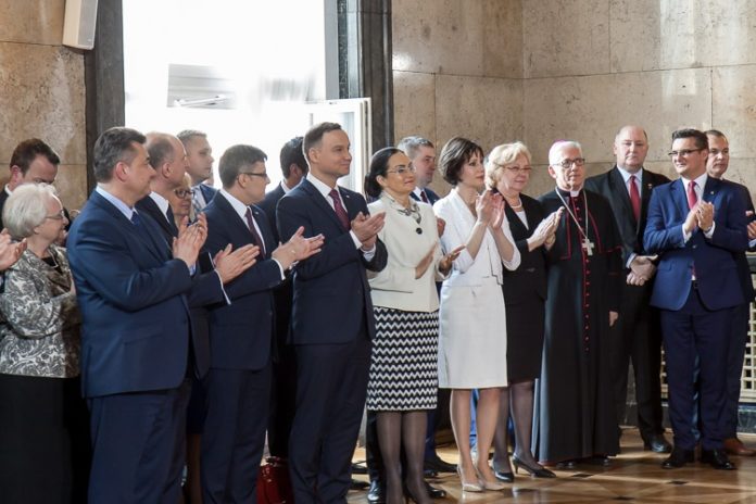 1491337062 1491337062