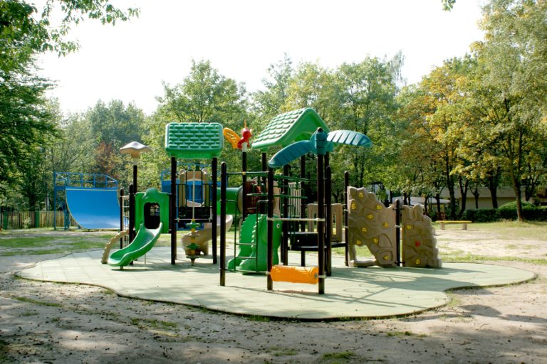 Wasz plac zabaw może zyskać nowe urządzenia do zabawy