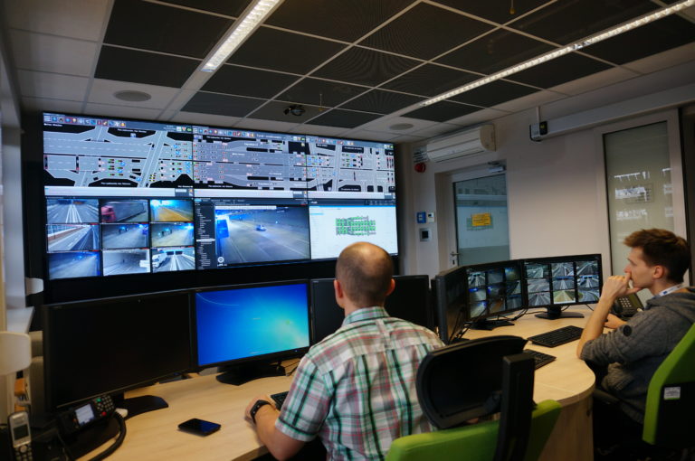 Wejdź do centrum sterowania ruchem. Zobacz, jak działa