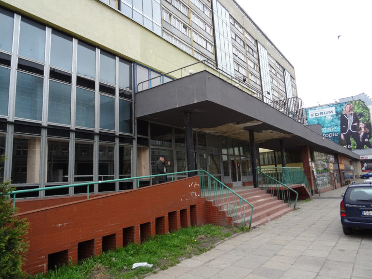 Czy lokal usługowy w centrum miasta znajdzie nowego najemcę?