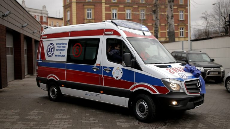 Nowe karetki w województwie