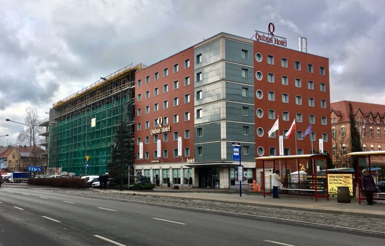 Biurowiec przy Dworcowej ma już pełną wysokość