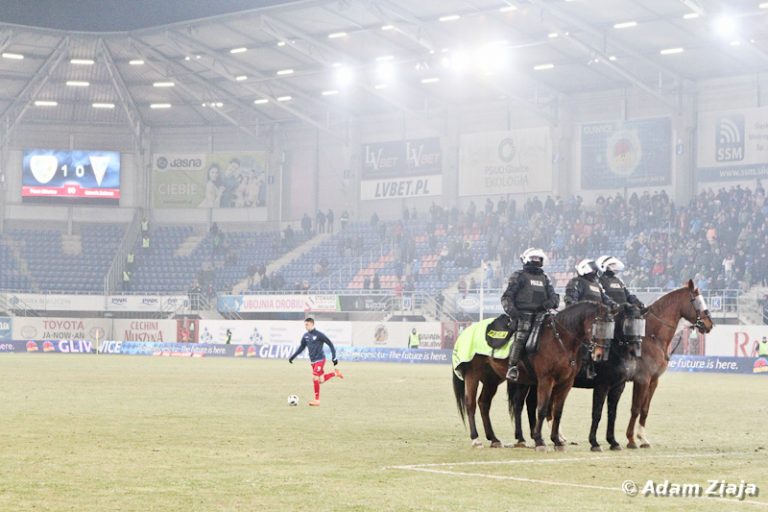 Czy firma ochroniarska odpowie za wydarzenia na stadionie?