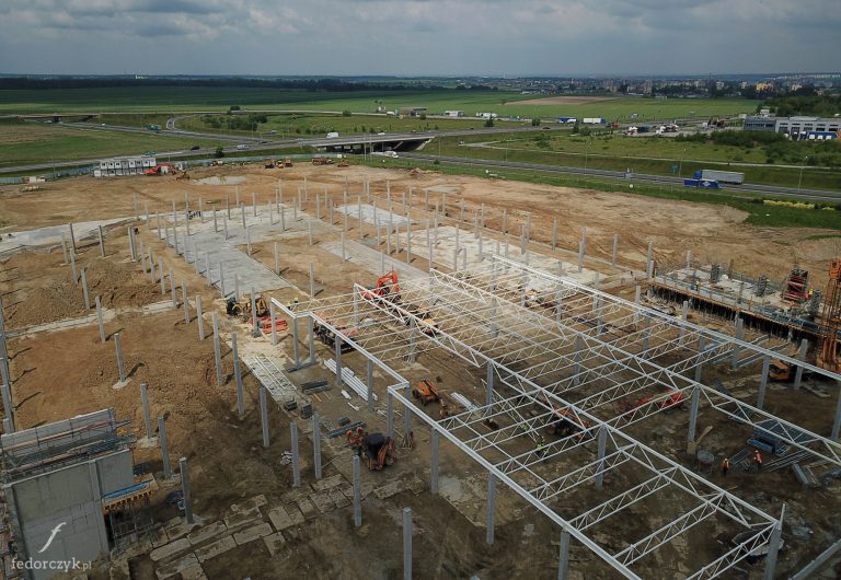 W Gliwicach powstaje duży outlet odzieżowy. Znamy już najemców