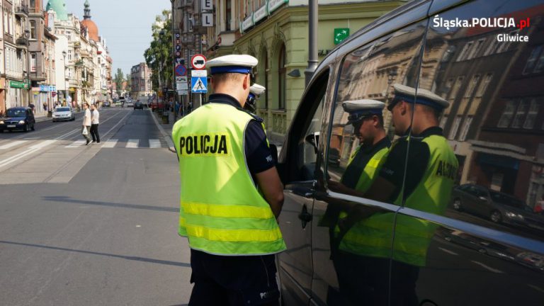 Policyjny pościg ulicami Gliwic. Kierowca był poszukiwany listem gończym