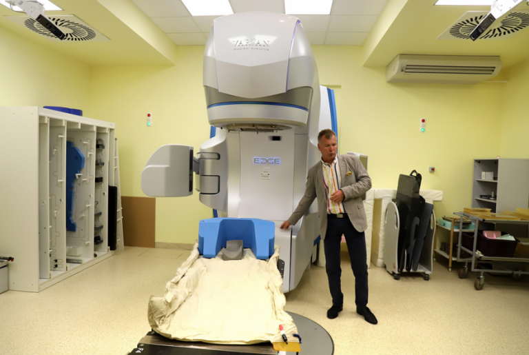 W gliwickiej onkologii otwarto jedyne w Polsce Centrum Radiochirurgii Nowotworów