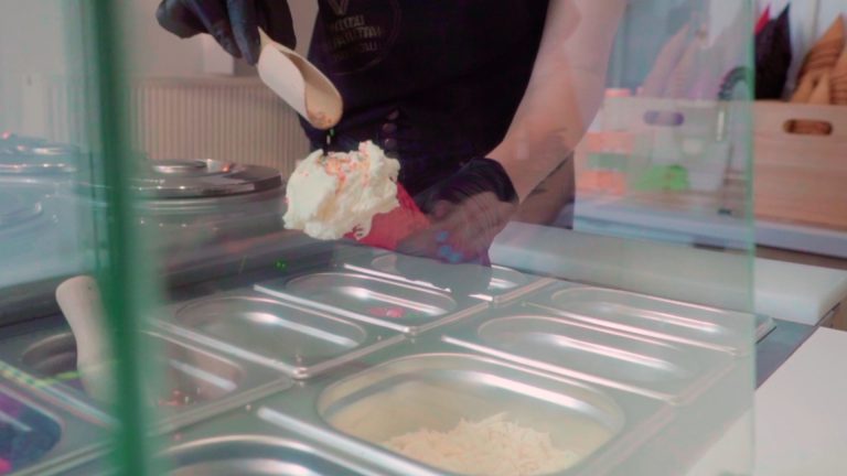 Lody o smaku musztardy lub lody alkoholowe? Jak powstają?