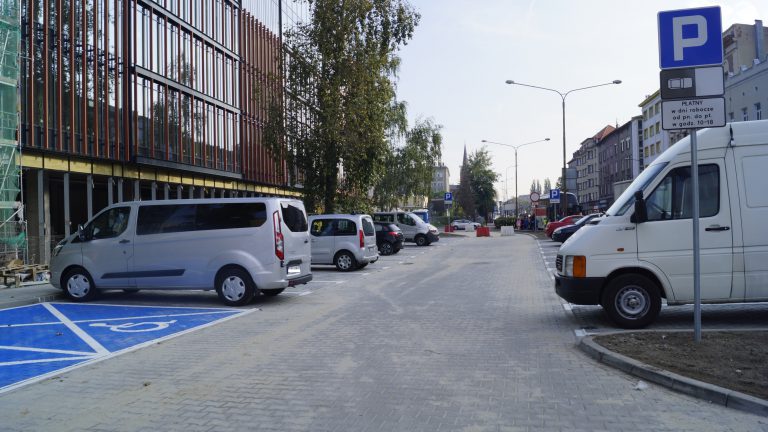 Więcej miejsc parkingowych w centrum Gliwic