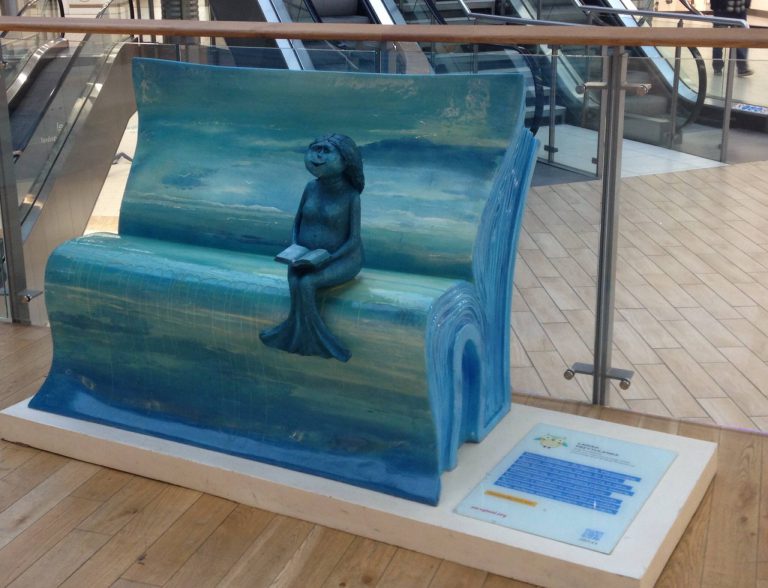 Niezwykle ławki w gliwickim Forum