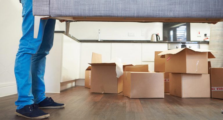 Przeprowadzki na śląsku – jak wynająć firmę do przewiezienia mebli?