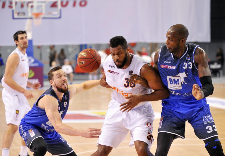 Porażka gliwiczan na własnym parkiecie