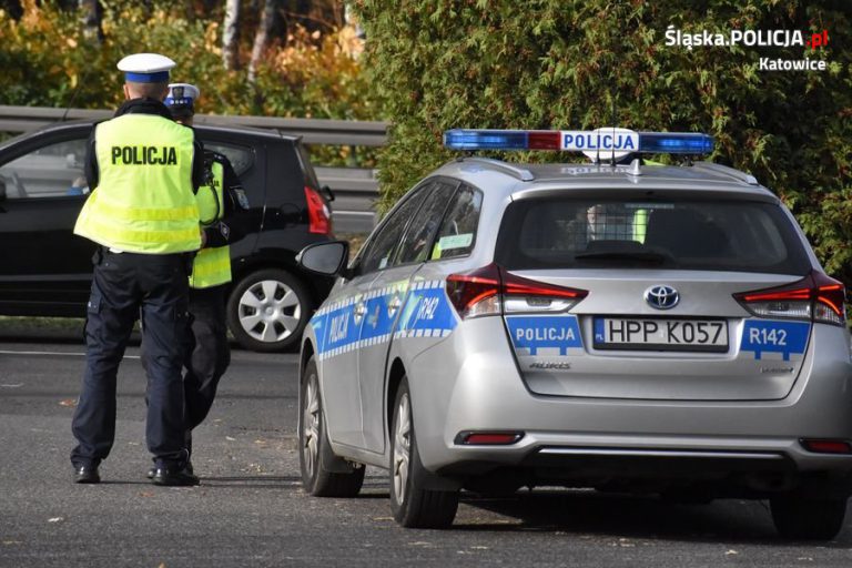 Wypadek na autostradzie A4 i 48 kolizji – policja podsumowała akcję „Znicz”