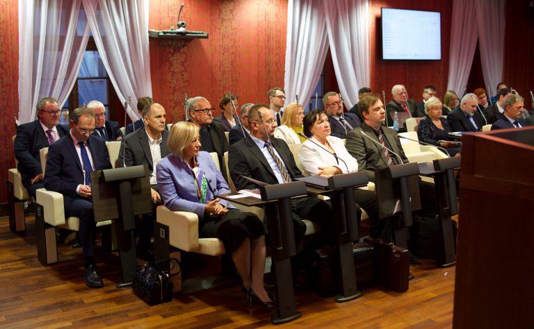 Nowa rada miasta złożyła ślubowanie. Prezydent Frankiewicz przedstawił swoich zastępców