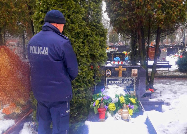 Policjant obiecał coś starszemu panu. Po jego śmierci dotrzymał słowa