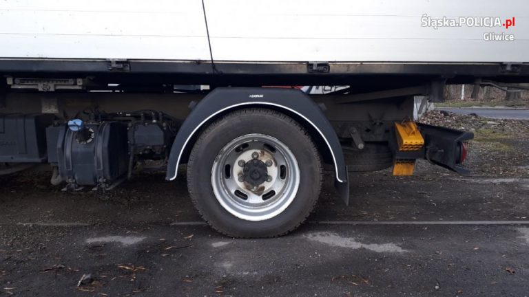 Mógł wozić 900 kg towaru, a wiózł 3 tony
