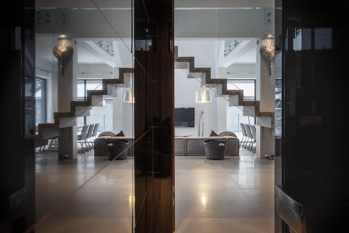 93360EB1 A555 460D A2FD 4DAD84C32A97