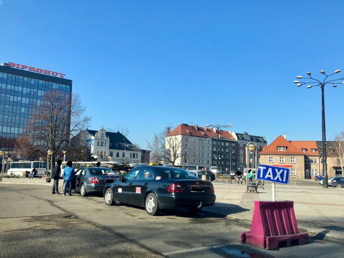 AD063A2A F353 469D B4E1 27F59FFEF370 AD063A2A F353 469D B4E1 27F59FFEF370