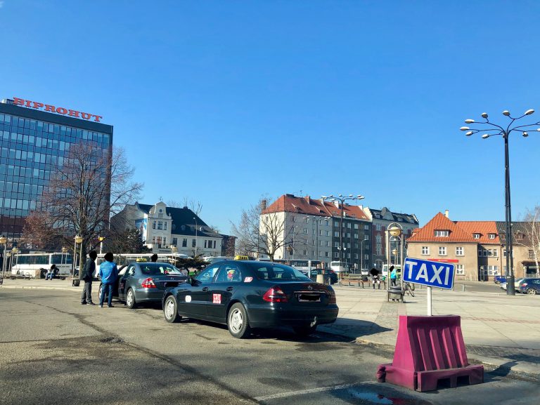 116 osób chce, by taksówkarze w Gliwicach musieli zdawać egzaminy